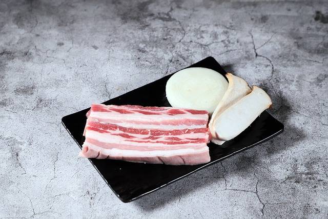 全国猪肉价格最新走势1月31日 今日全国猪肉涨跌最新报价一览表